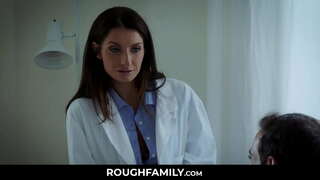 Silvia Sage Zkoumá její Syn Penis Erekce